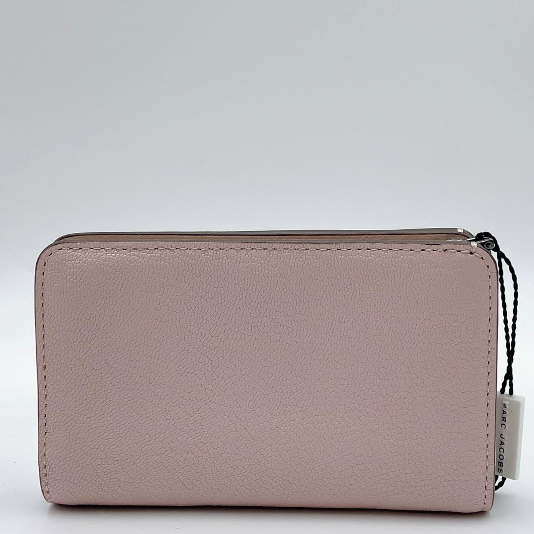 極美品 MARC JACOBS 二つ折り財布 スナップショット m664