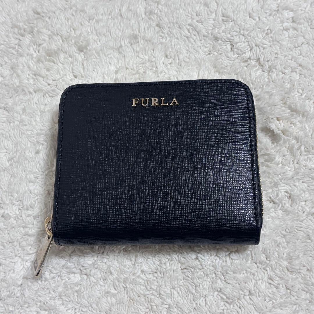 未使用　FURLA フルラ　バビロン　二つ折り財布　ラウンドジップ　財布