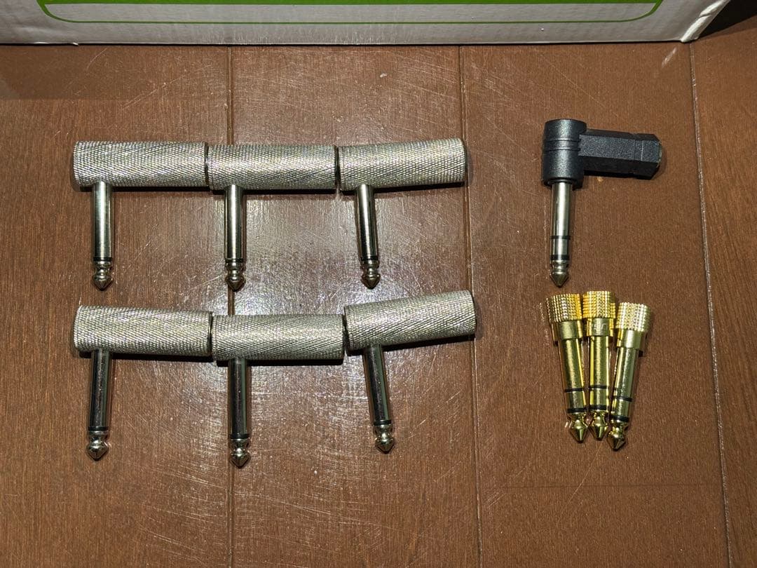 Mackie mix8　大量のオーディオケーブル付　3.5mm　6.35mm変換