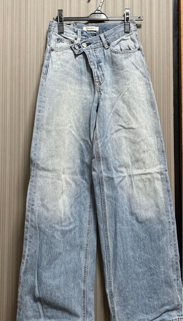 パンツ moussy CROSS WAIST WIDE STRAIGHT