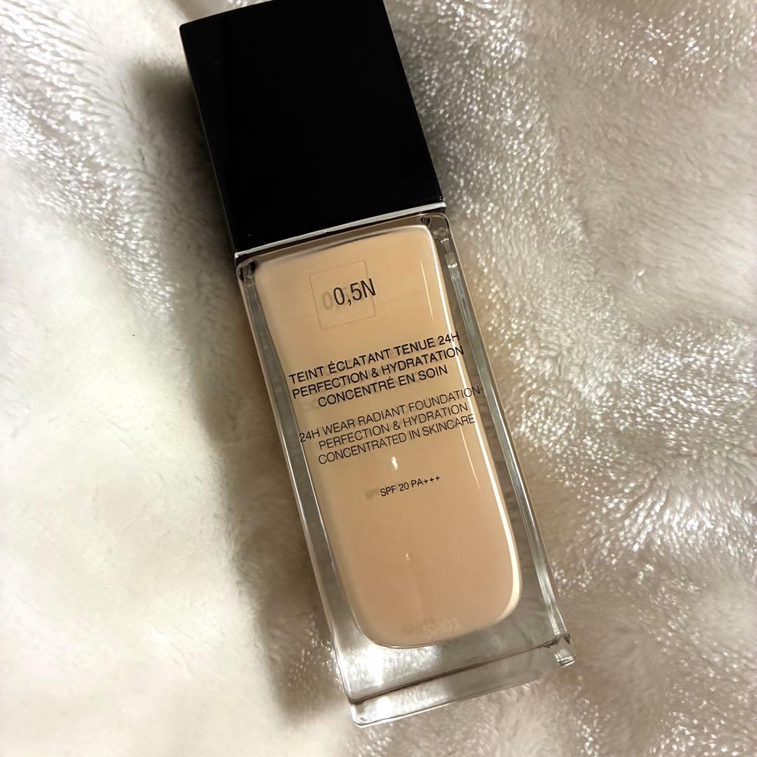 ファンデーション Dior Forever Skin Grow 0.5N Neutral 30ml