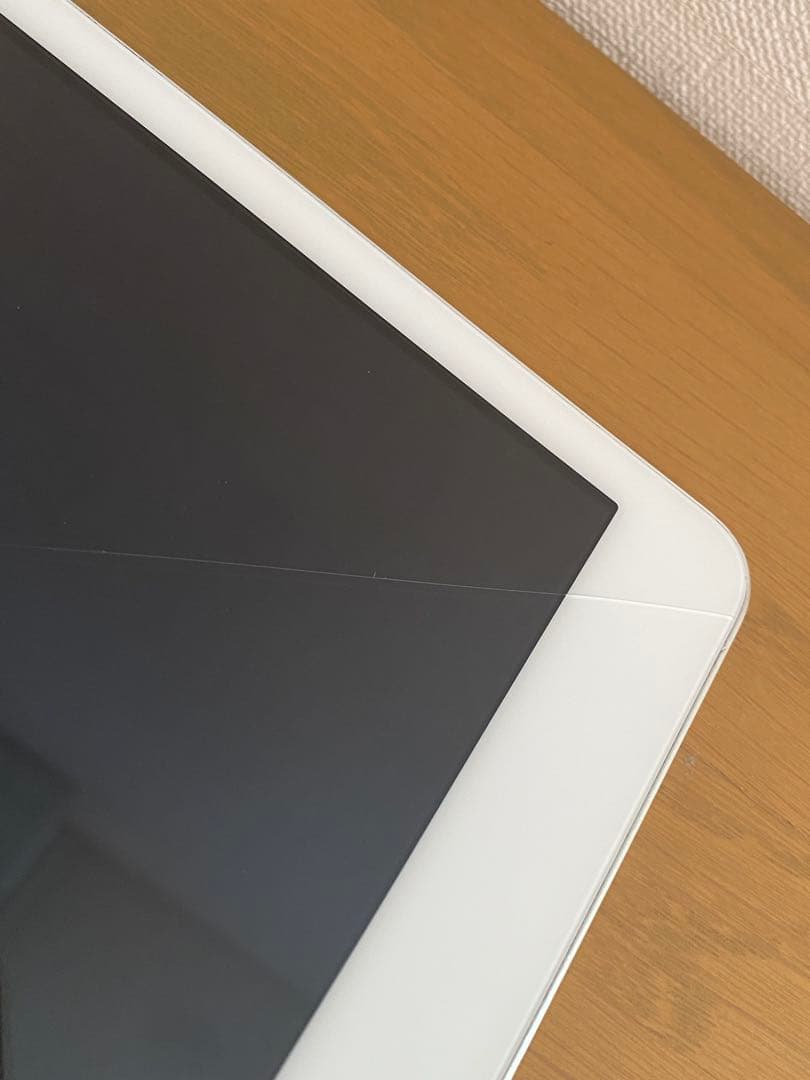 Apple iPad (第7世代) 32GB Wi-Fi 画面割れ　ジャンク