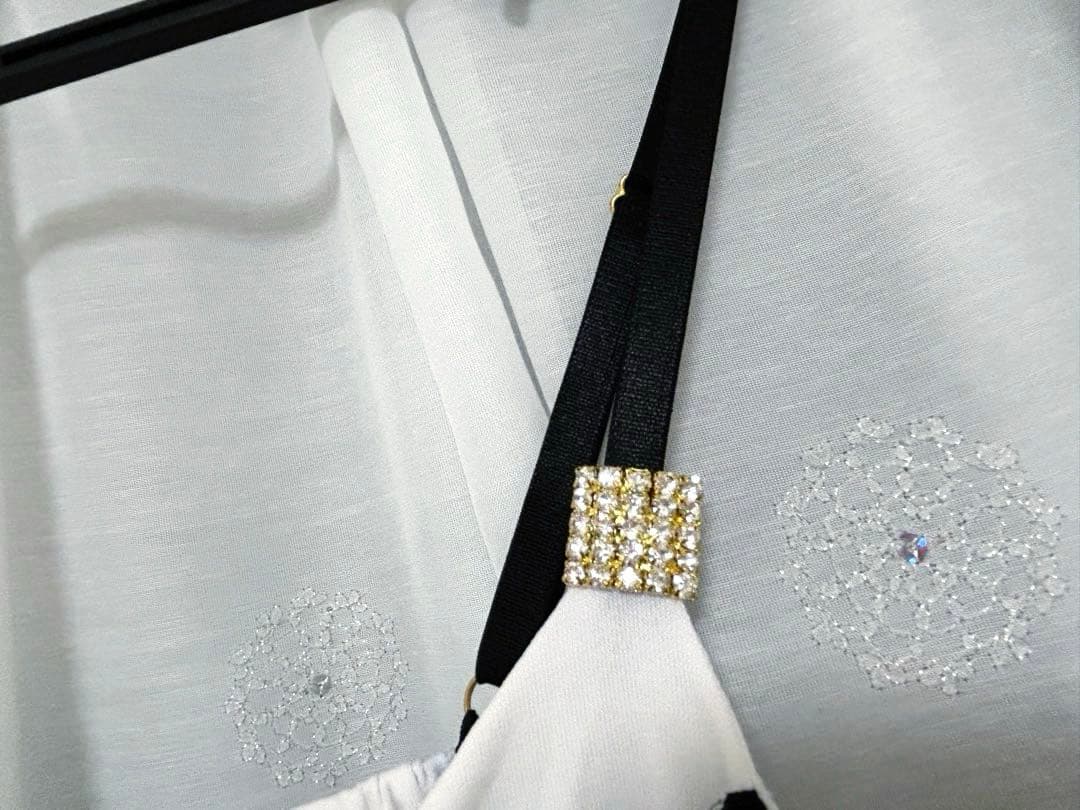 GOLDS♡肩紐ビジュー♡バックル付き♡ラッフルフリルレースキャミトップス♡訳有