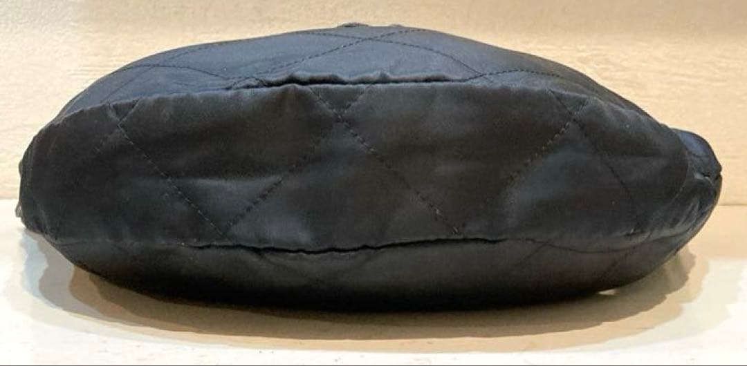 【極美品】CLEDRAN ROTA BODY BAG ナイロン キルティング 黒