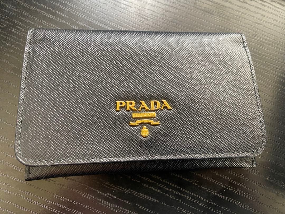 PRADA ブラック 名刺入れ