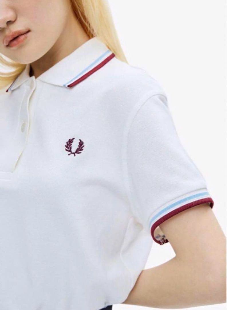 美品　FRED PERRY レディース　ポロシャツ　現行モデル　イングランド製