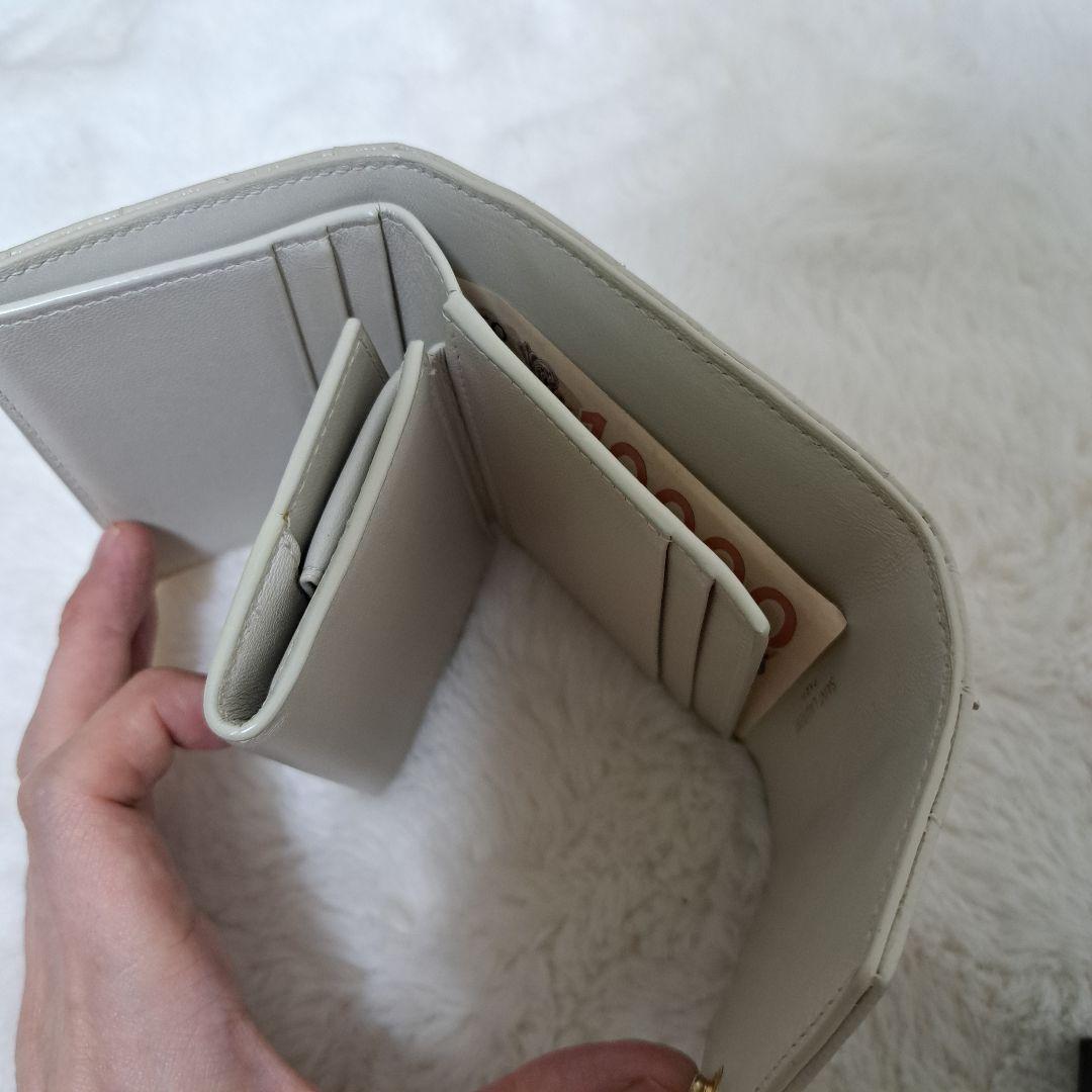 ✨極美品　付属品完備　現行✨サンローラン　三つ折り　カサンドラ　キャビアスキン