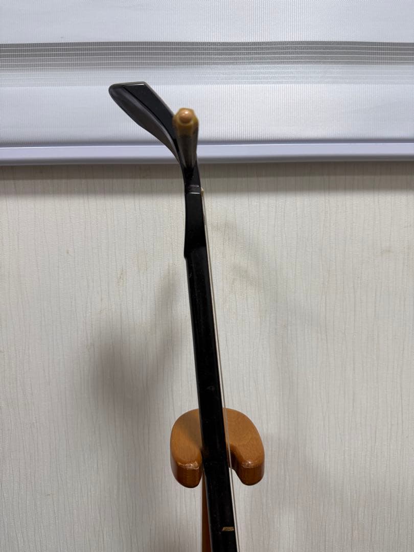 現状品　ジャンク　三線 本皮使用 ケース付き　破れあり 沖縄　修理・部品取りに