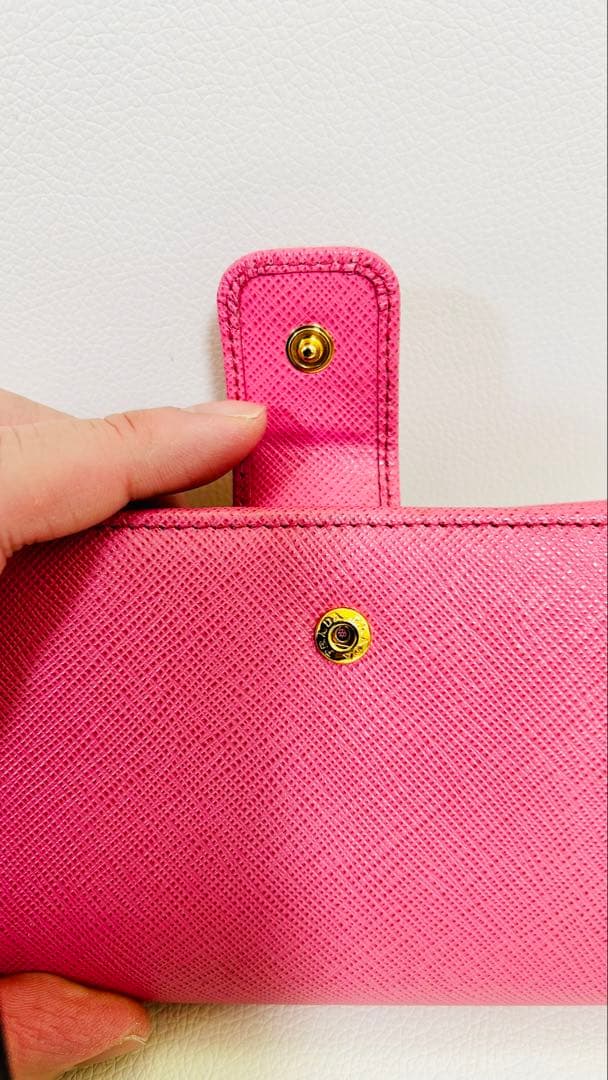 PRADA プラダ 財布　二つ折り　サフィアーノ　ピンク