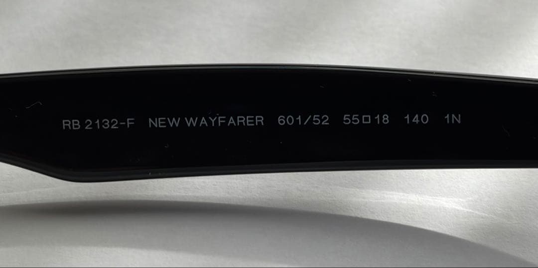 【美品 状態良好】RAY-BAN NEW WAYFARER 2 used