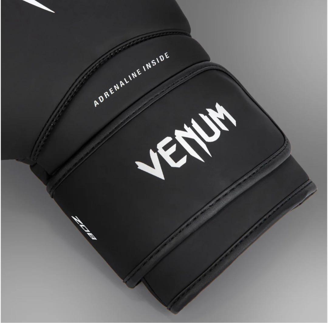 【ケース付き】Venum ボクシンググローブ 8oz ブラック