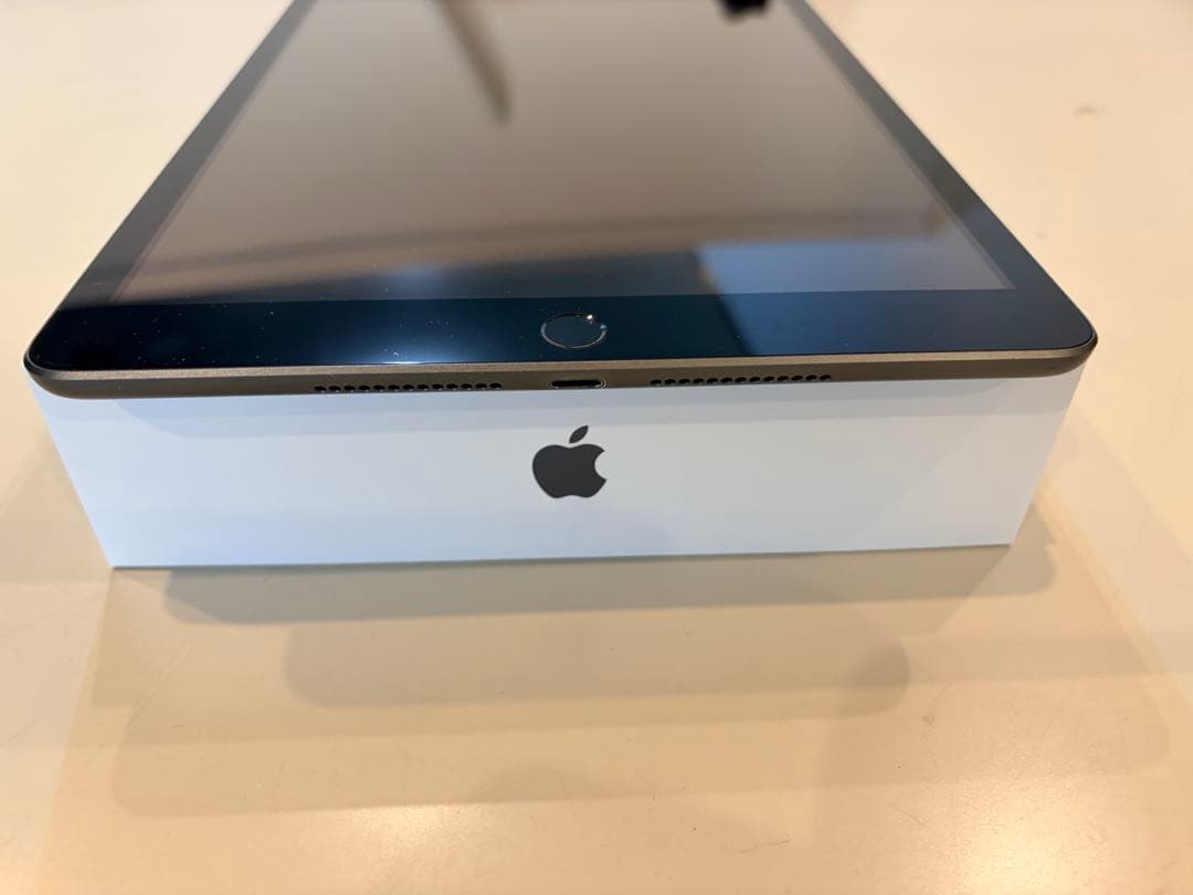 超美品‼️Apple iPad 第7世代 32GB スペースグレー 箱付