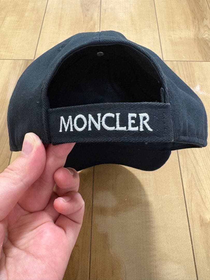 美品 国内正規 MONCLER ブラック キャップ