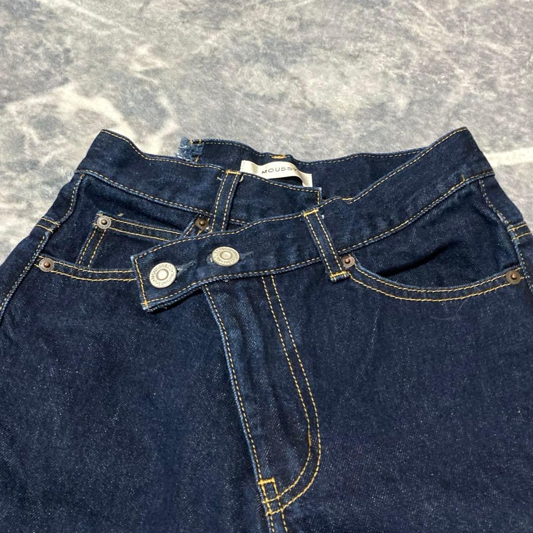 MOUSSY マウジー クロスウエストワイドストレートデニム　濃紺　サイズ0
