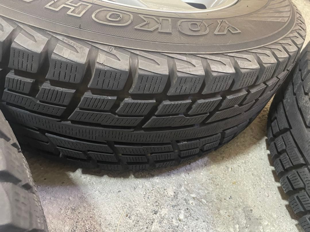 近隣格安配送❗️直接引取可 jeep純正ホイール 4本 スタッドレスタイヤ付