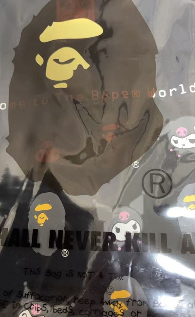 【 BAPE X KUROMI 】TEE S サイズ