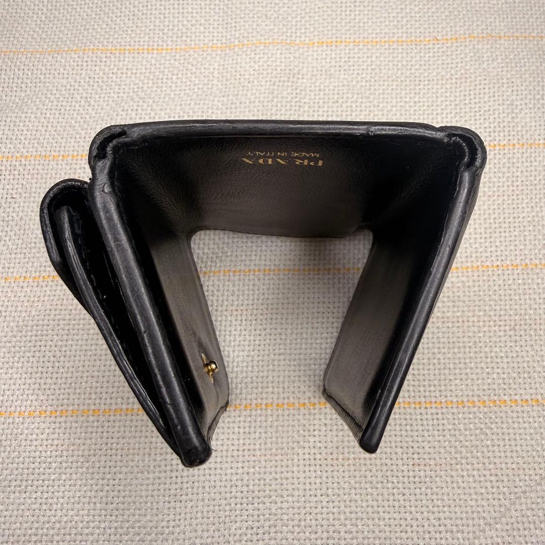 【付属品完備】PRADA ブラック 三つ折り財布 ヴィッテロムーブ