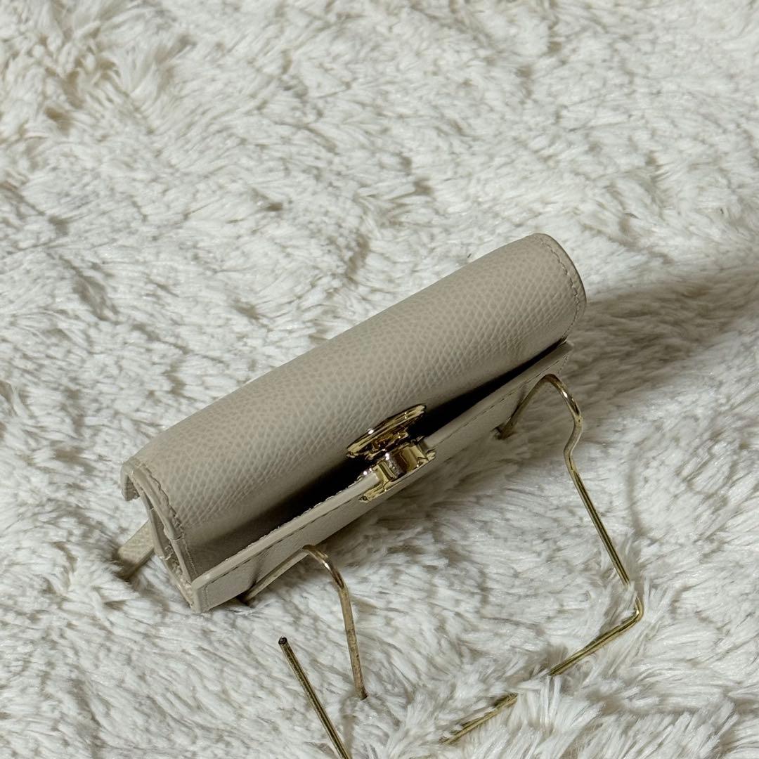 新品未使用✨　CAFUNE カフネ　ダブルCウォレット　三つ折り財布