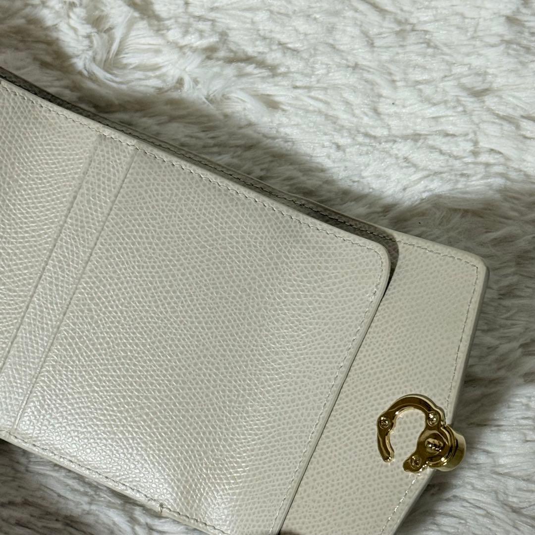 新品未使用✨　CAFUNE カフネ　ダブルCウォレット　三つ折り財布