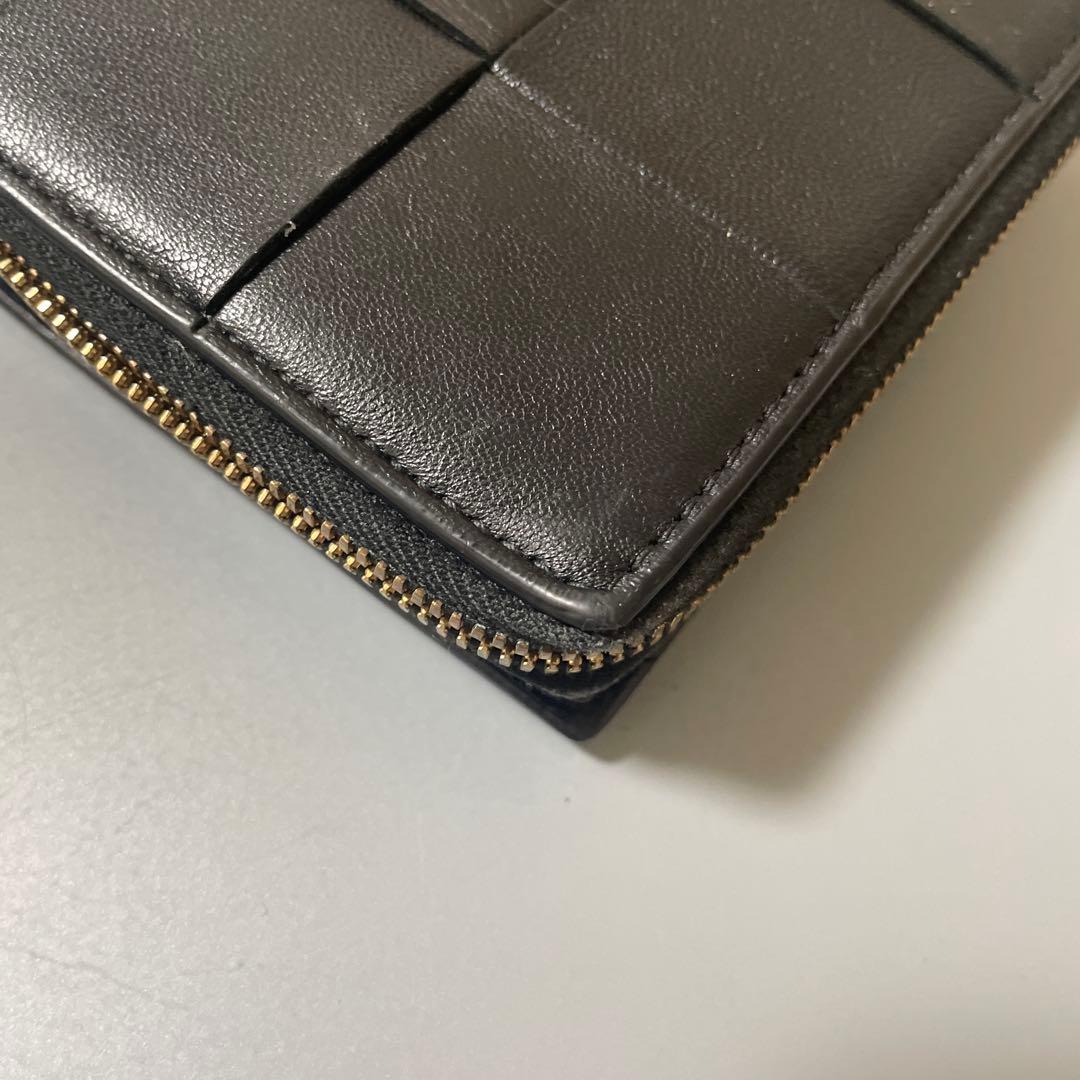 ボッテガヴェネタ 二つ折り ラウンドファスナー 財布 マキシイントレチャート 黒