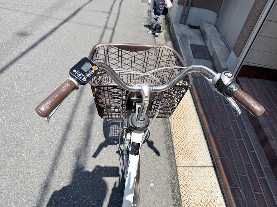 大阪府　Panasonic 電動アシスト自転車 ホワイト　26インチ