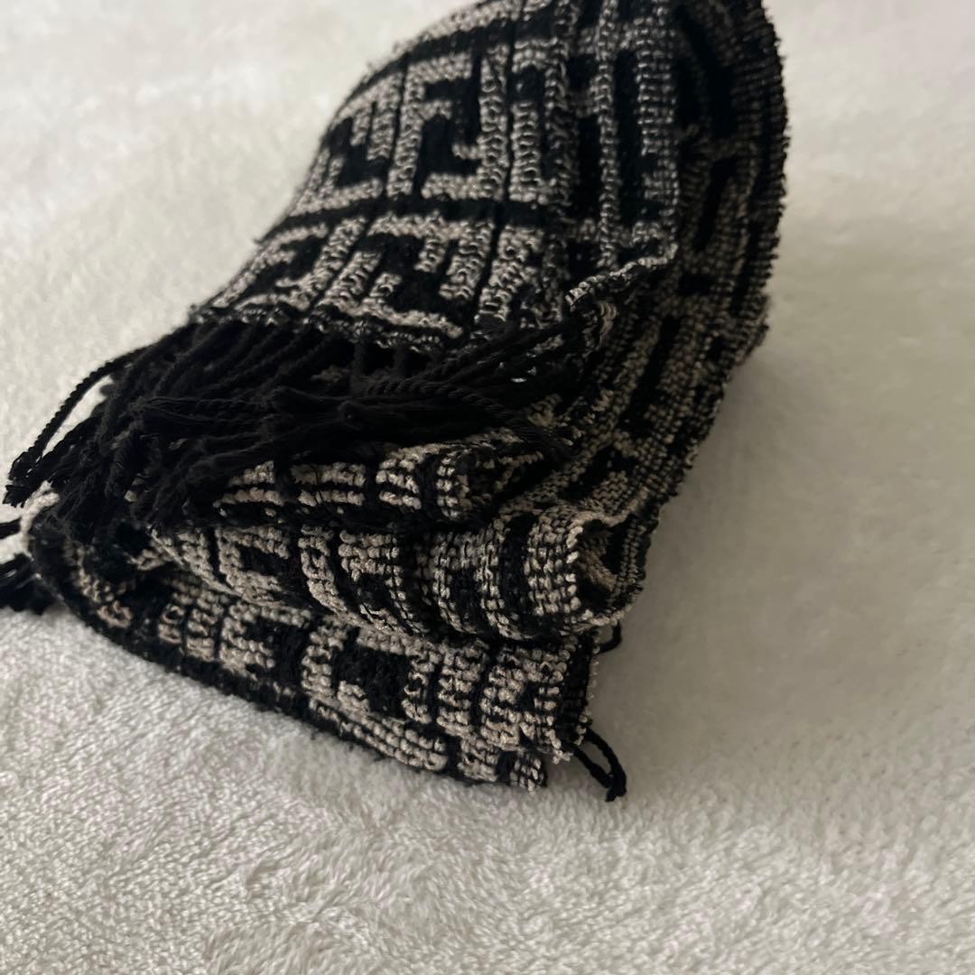 フェンディ　マフラー　イタリア製　ズッカ柄　総柄　FENDI