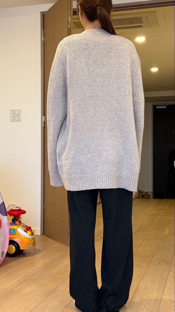 Acne Studios ベージュ カーディガン 長袖