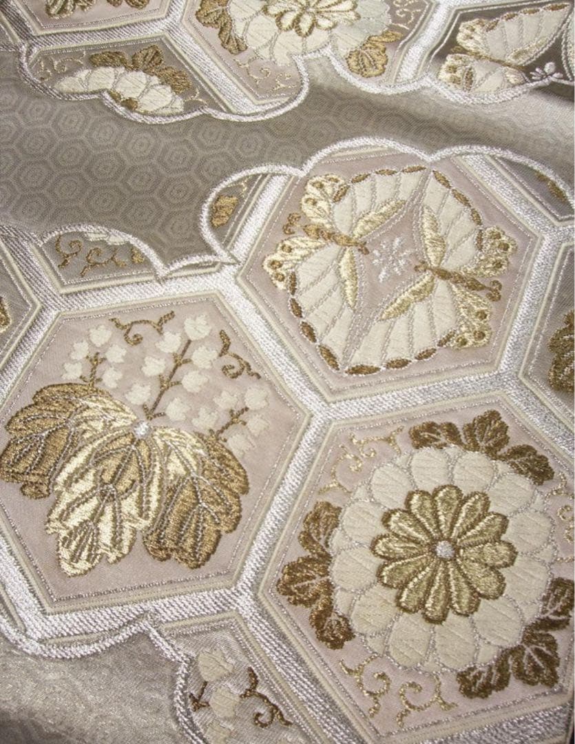 牡丹花蝶文　暈し染め　刺繍　金彩　振袖フルセット ピンク 桃色