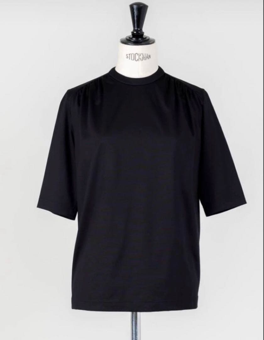deres T shirt ブラミンク　loeff the row エルメス