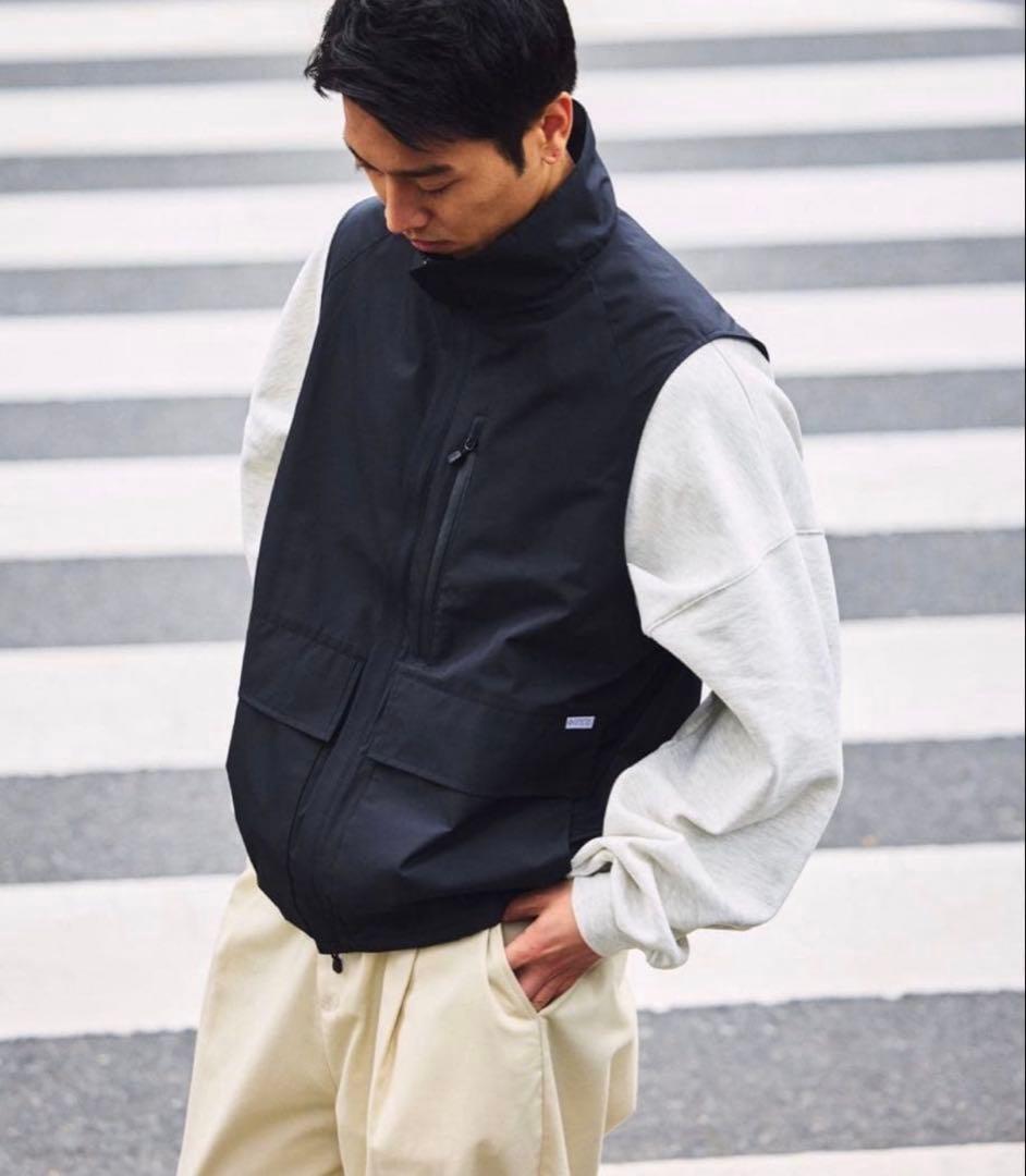 新品未開封　Lサイズ　+phenix GORE-TEX ベスト　ブラック