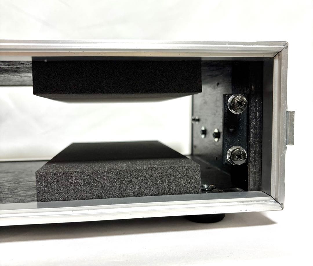 PENN ELCOM ラックケース 2U(実質1U) クッション/小物入れ付