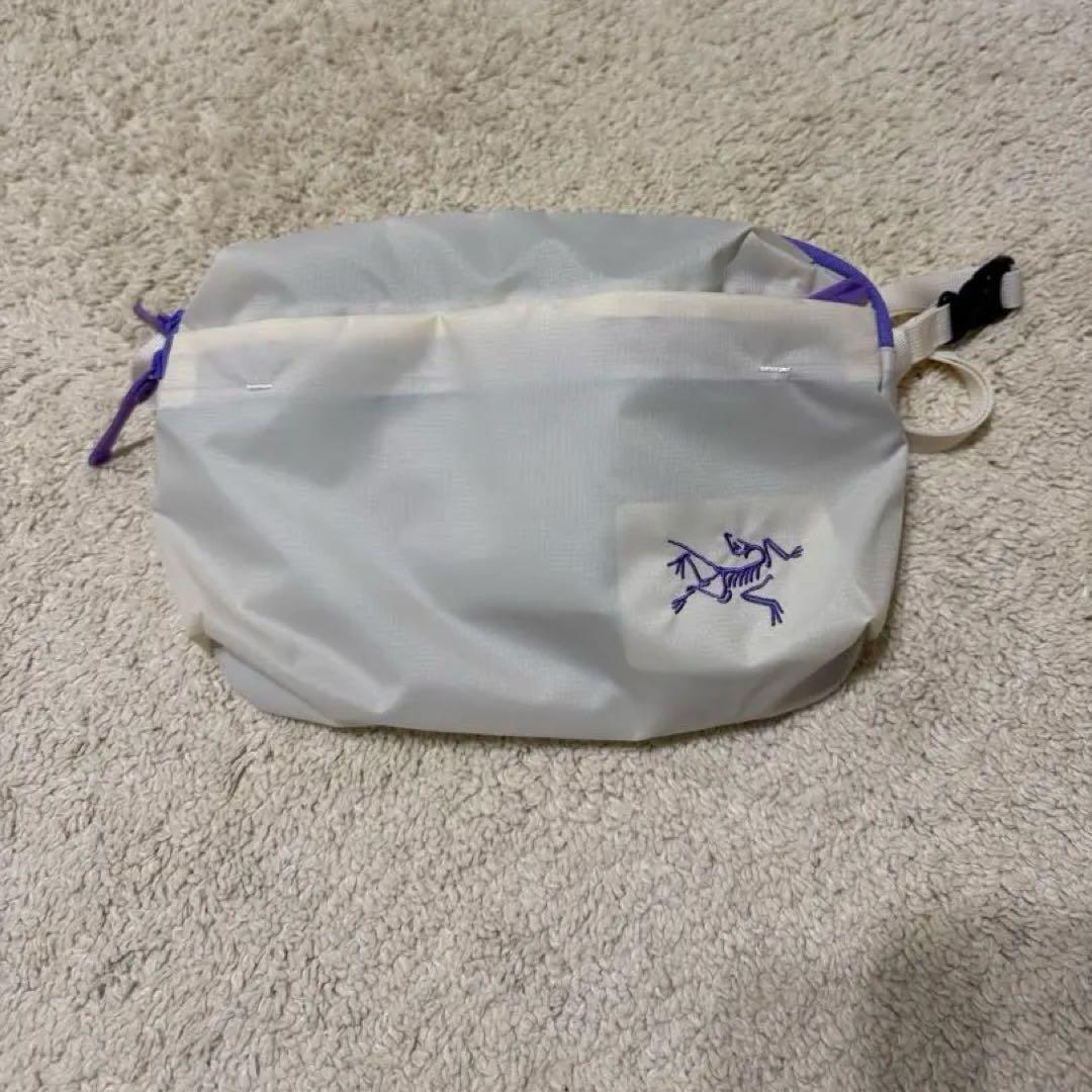 【よしの】ARC'TERYX Heliad Crossbody