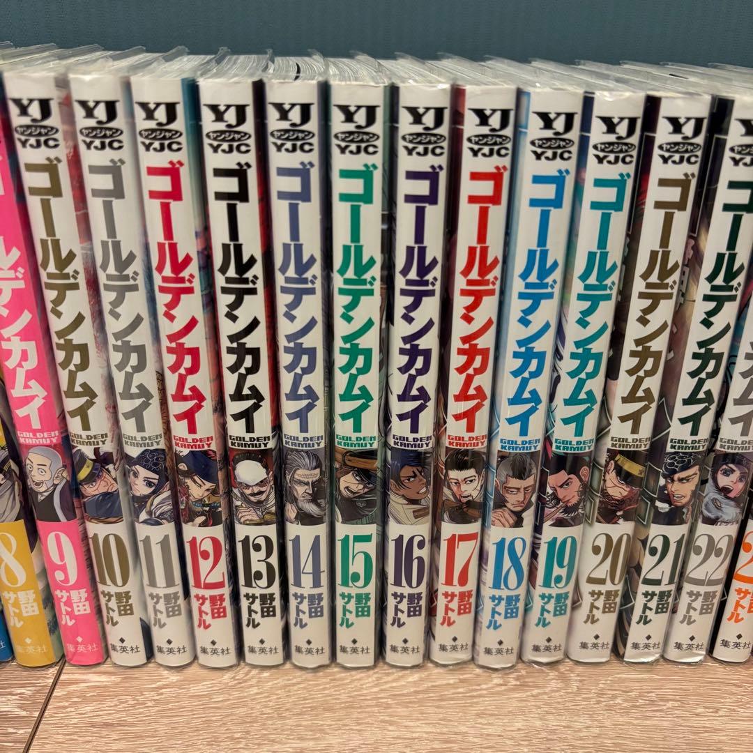 【新品購入】ゴールデンカムイ全巻＋公式ファンブック【透明カバー付】