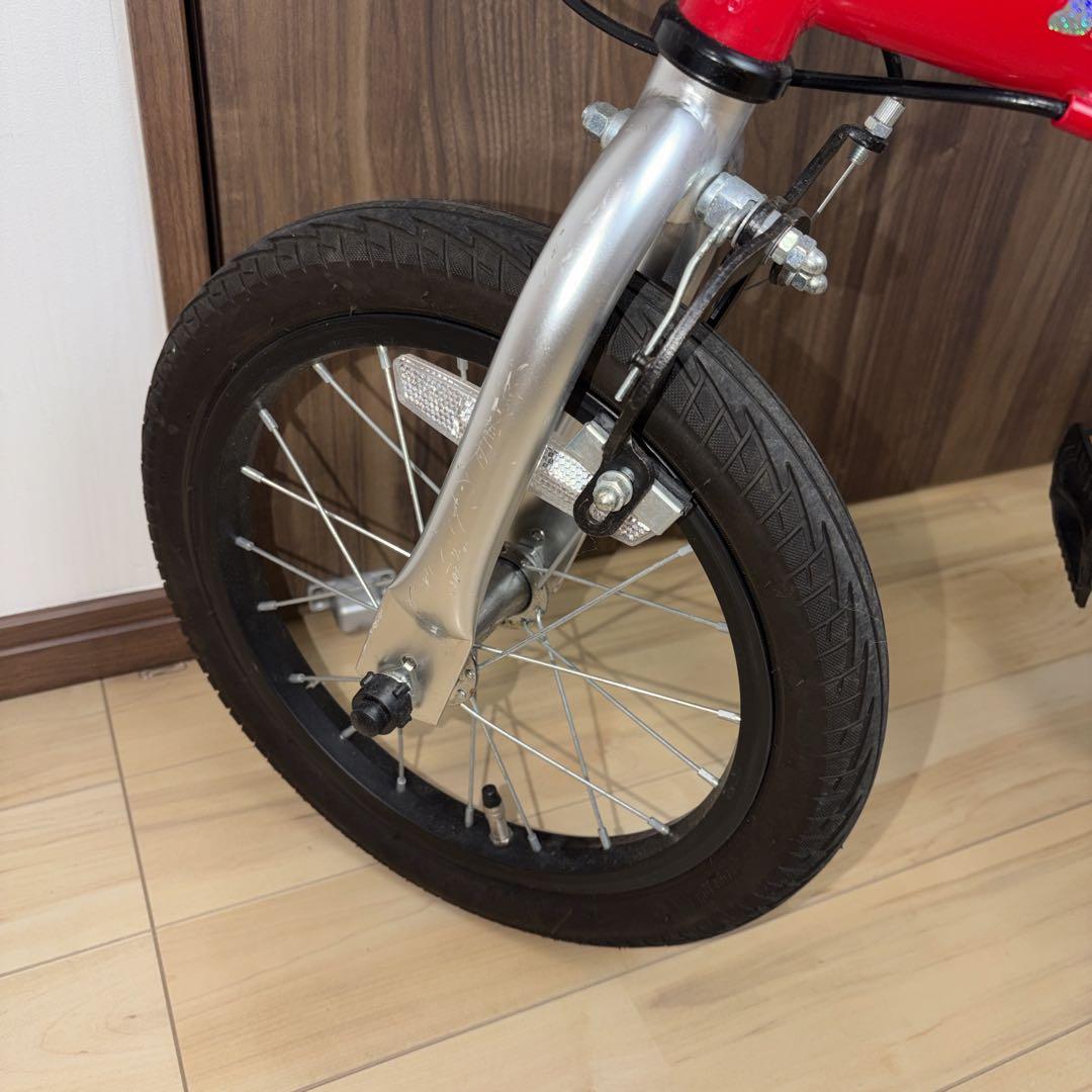 Henshin 変身バイク 14インチ ペダル付き　赤