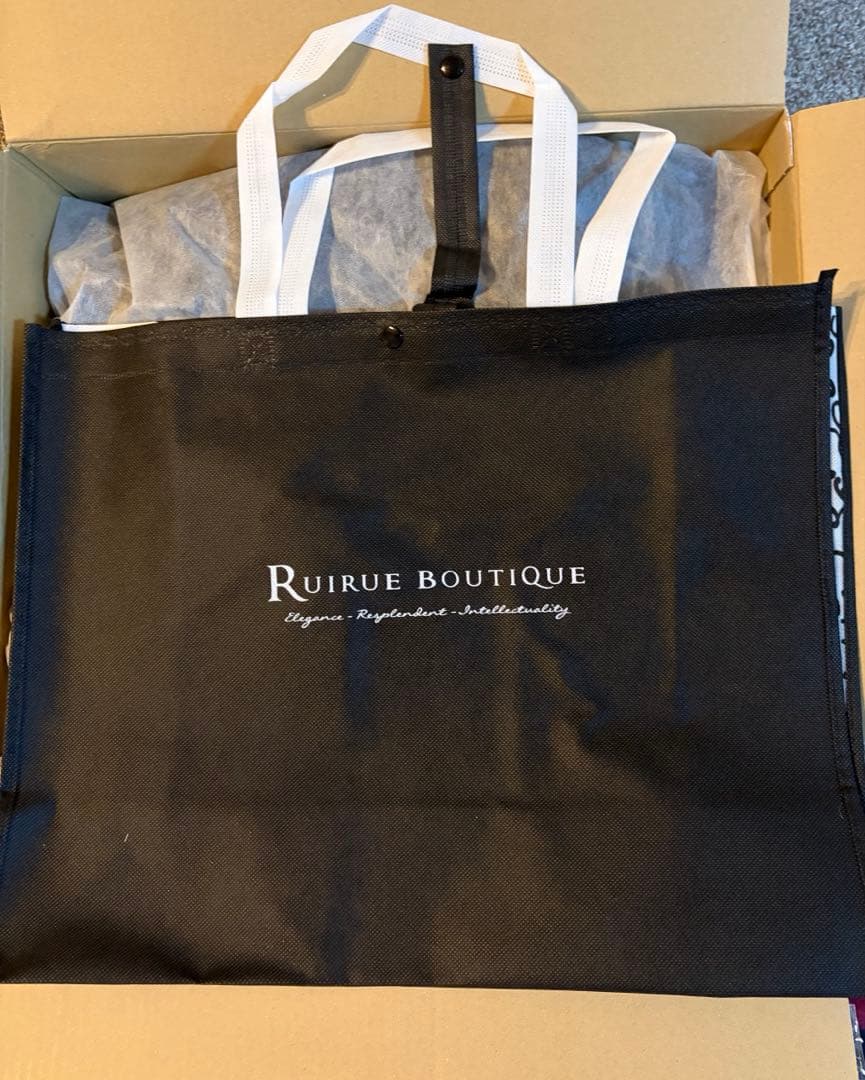 RUIRUE BOUTIQUE ロングコート 黒　 Sサイズ