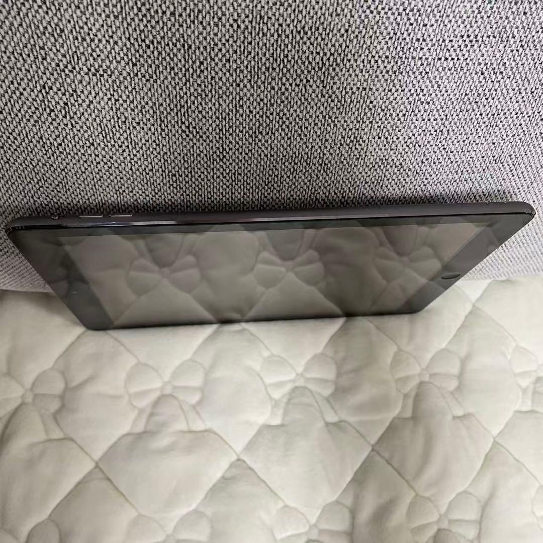 ipad air 9.7 inch大画面　中古品（本体のみ）