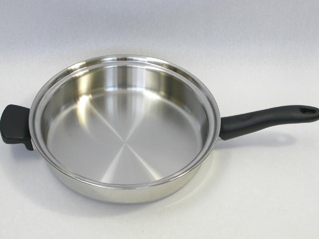 アムウェイ 大フライパン 未使用品 料理本とスクラブバッズ1個付き 小キズあり