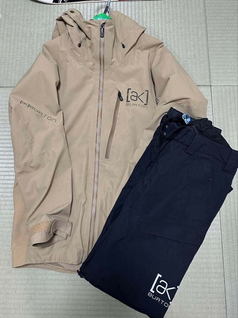 限界最終値下げBurton AK ウェア （ベージュM）パンツ（ブラックL）