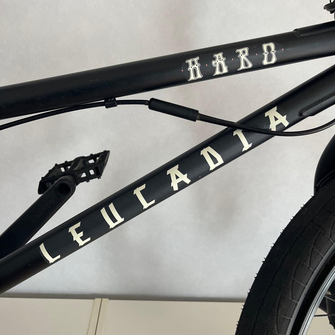 【引き取りのみ】HARO BMX LEUCADIA マットブラック 前輪パンク有