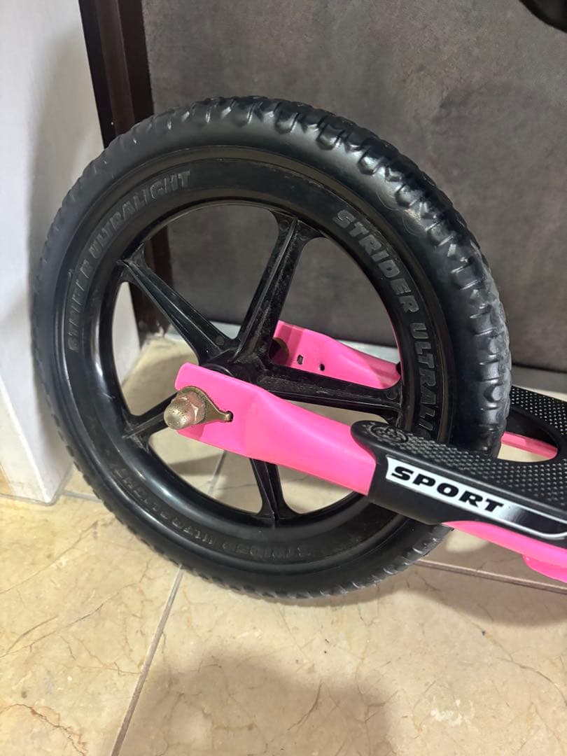 STRIDER バランスバイク ピンク　12インチ SPORT スポーツ
