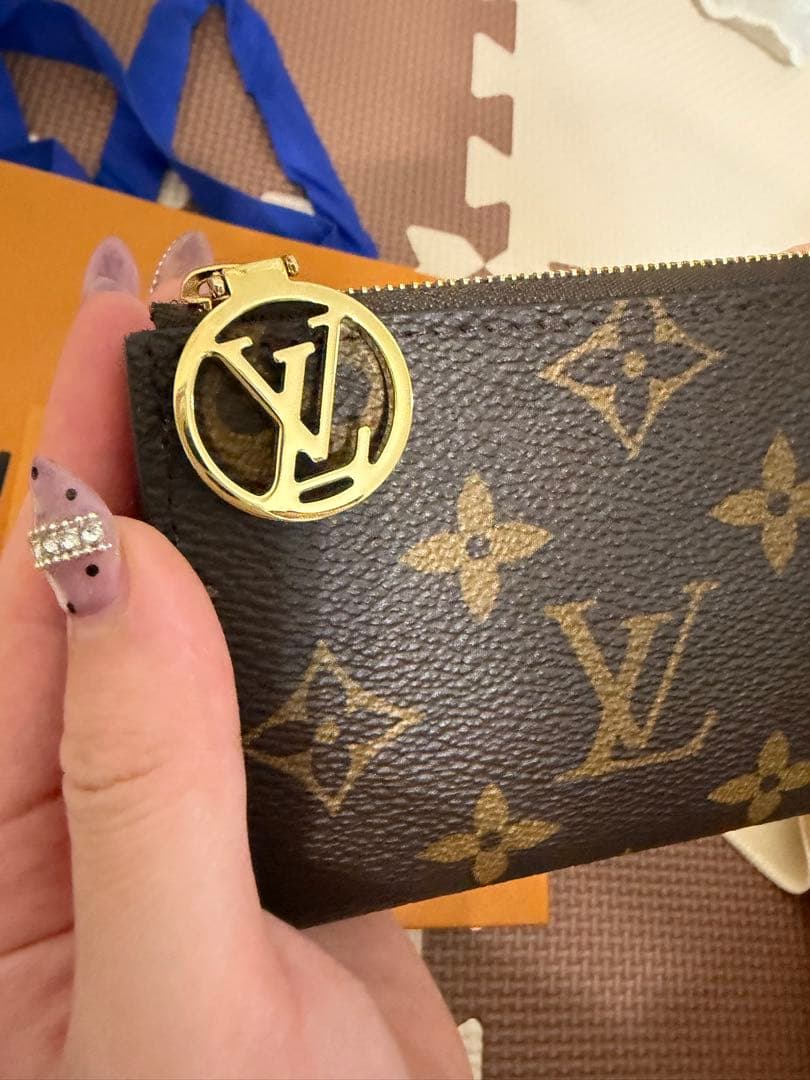 Louis Vuitton M11380 ポルトフォイユリサ