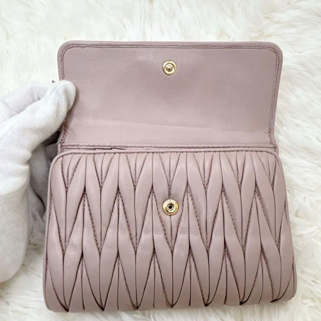 美品♡miumiu ミュウミュウ マテラッセ 折り財布 ピンクベージュ