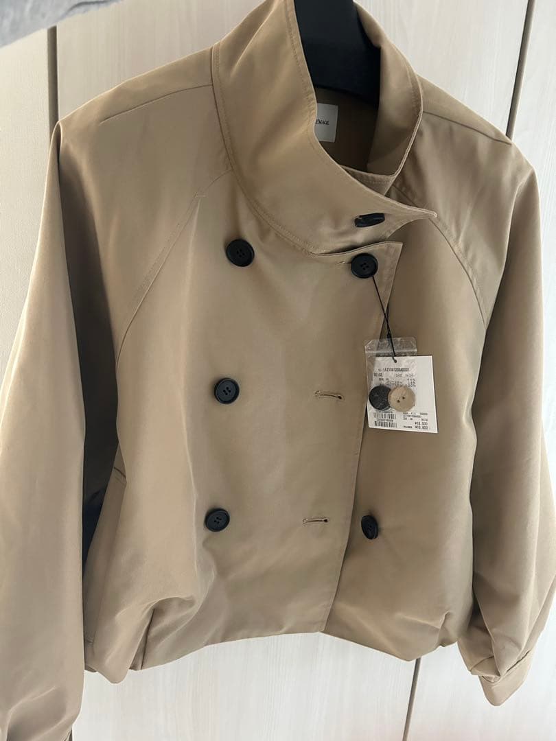 【新品・3/17まで値下げ】カプリシュレマージュ　ショートトレンチコート