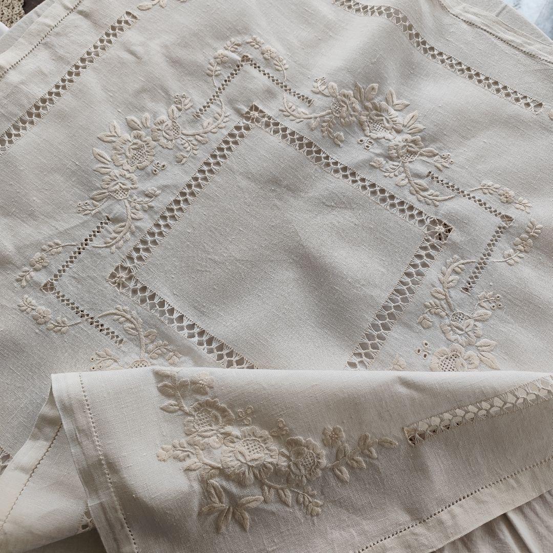 ドロンワーク　生成り刺繍　お手仕事　リネンクロス