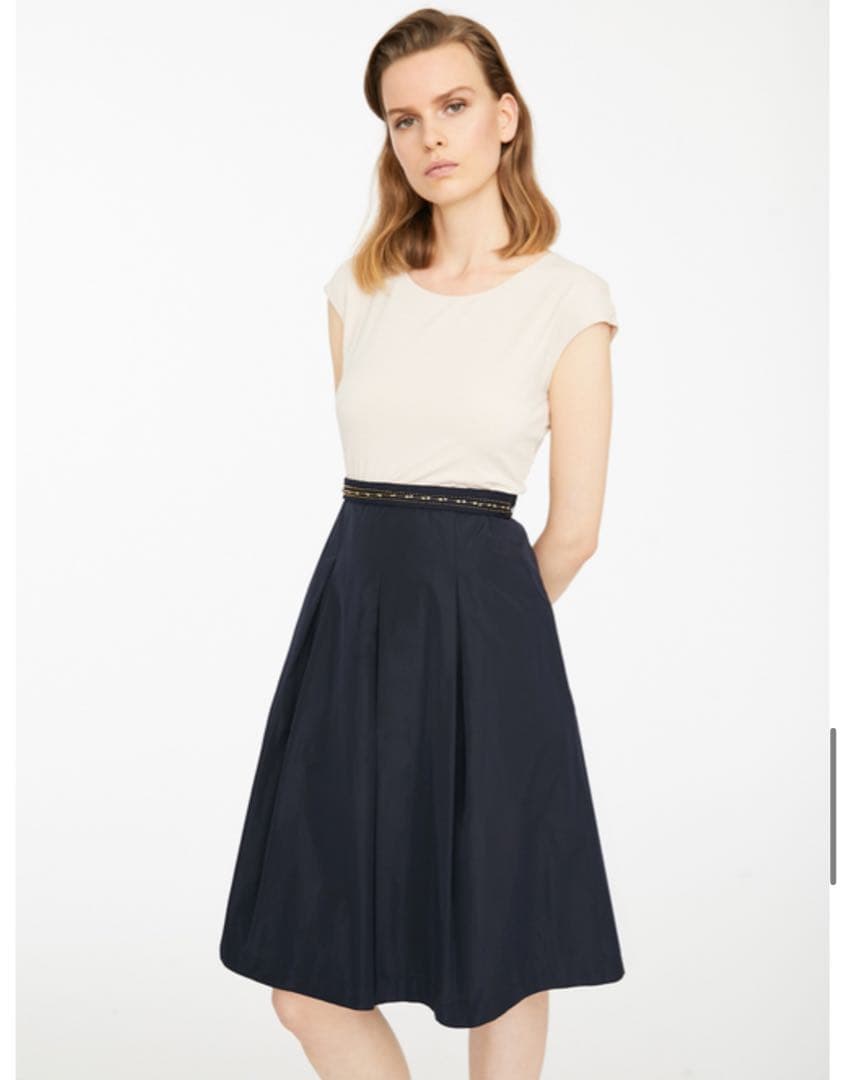 新品タグ付きMax Mara STUDIO ビスコース　ジャージー　ドレス　M