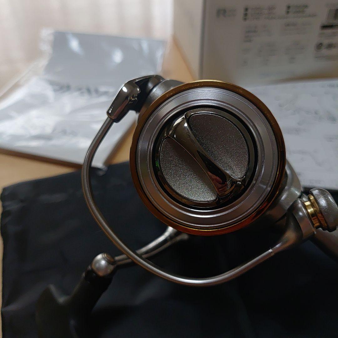 中古　DAIWA LUVIAS 2510PE-H スピニングリール　ルビアス