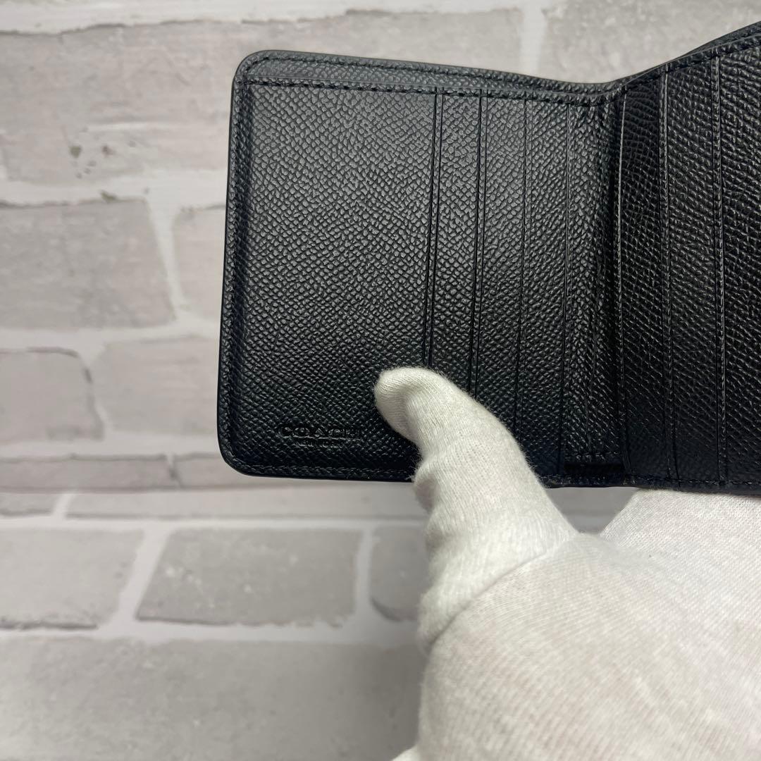 (美品)大人気、コーチ、折財布、オールレザー、シボ革、ダブルボタン、人気色、黒