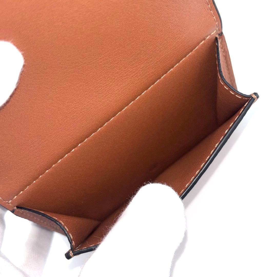 ロエベ アナグラム トライフォールド ウォレット 三つ折り財布