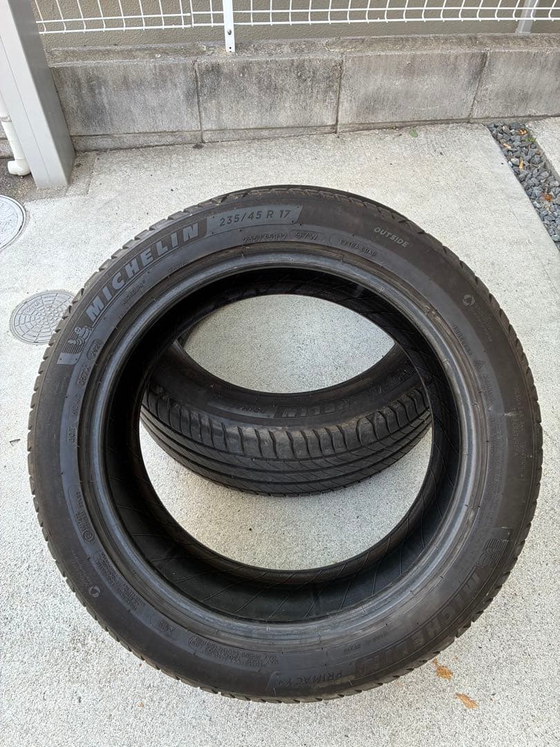 送料込み235/45r17ミシュラン　プライマシー4 2本バリ山