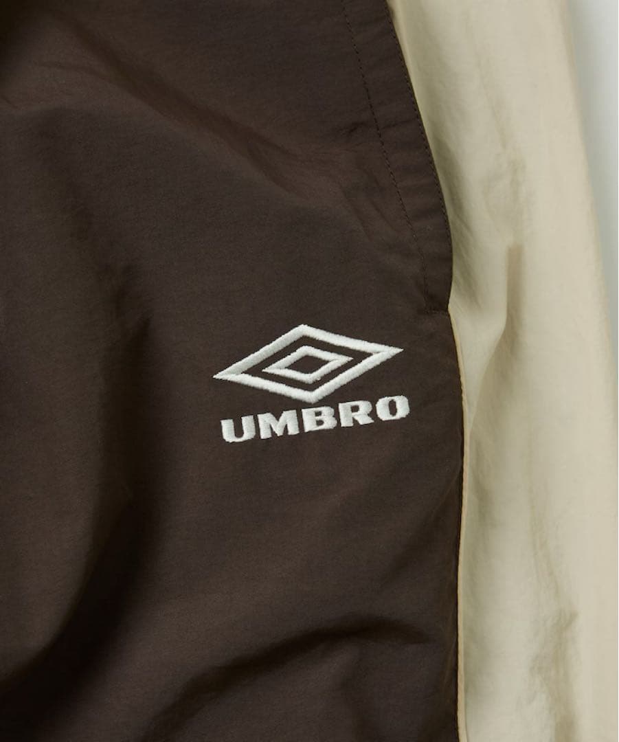 UMBRO go!go!vanillas ナイロントラックパンツ ブラウン
